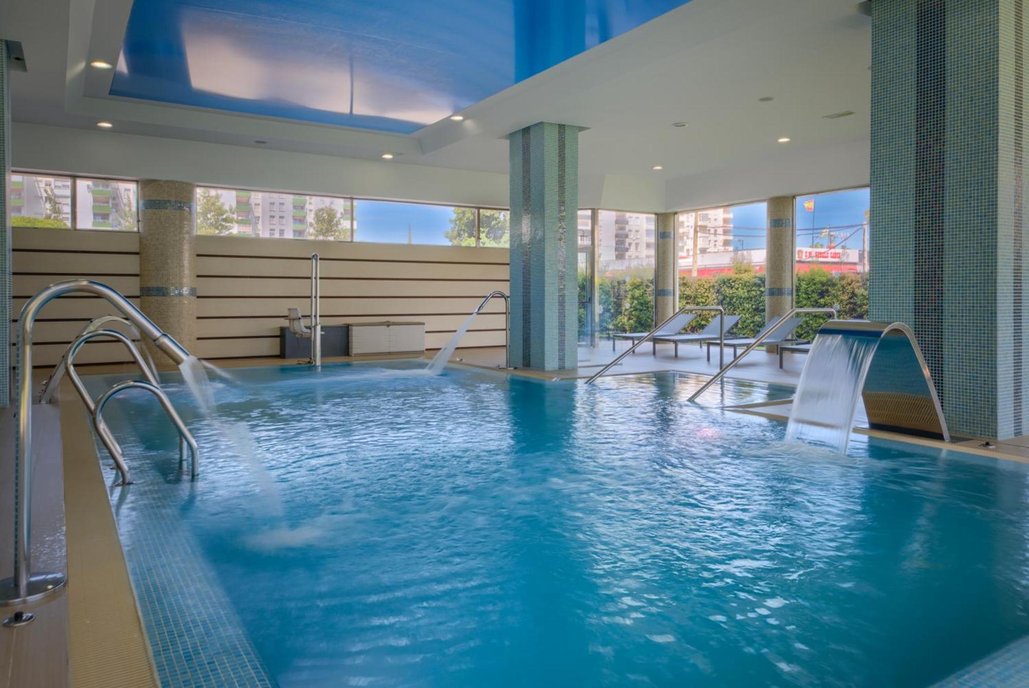 Double or Twin Room with Spa Access,1039056190:JPEG